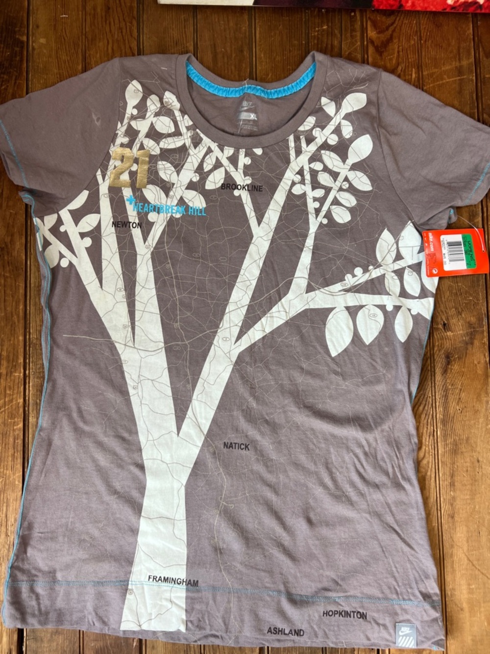 Limited edition, Nike Boston Marathon T-shirt, women’s # 118 out of 1200 NWT